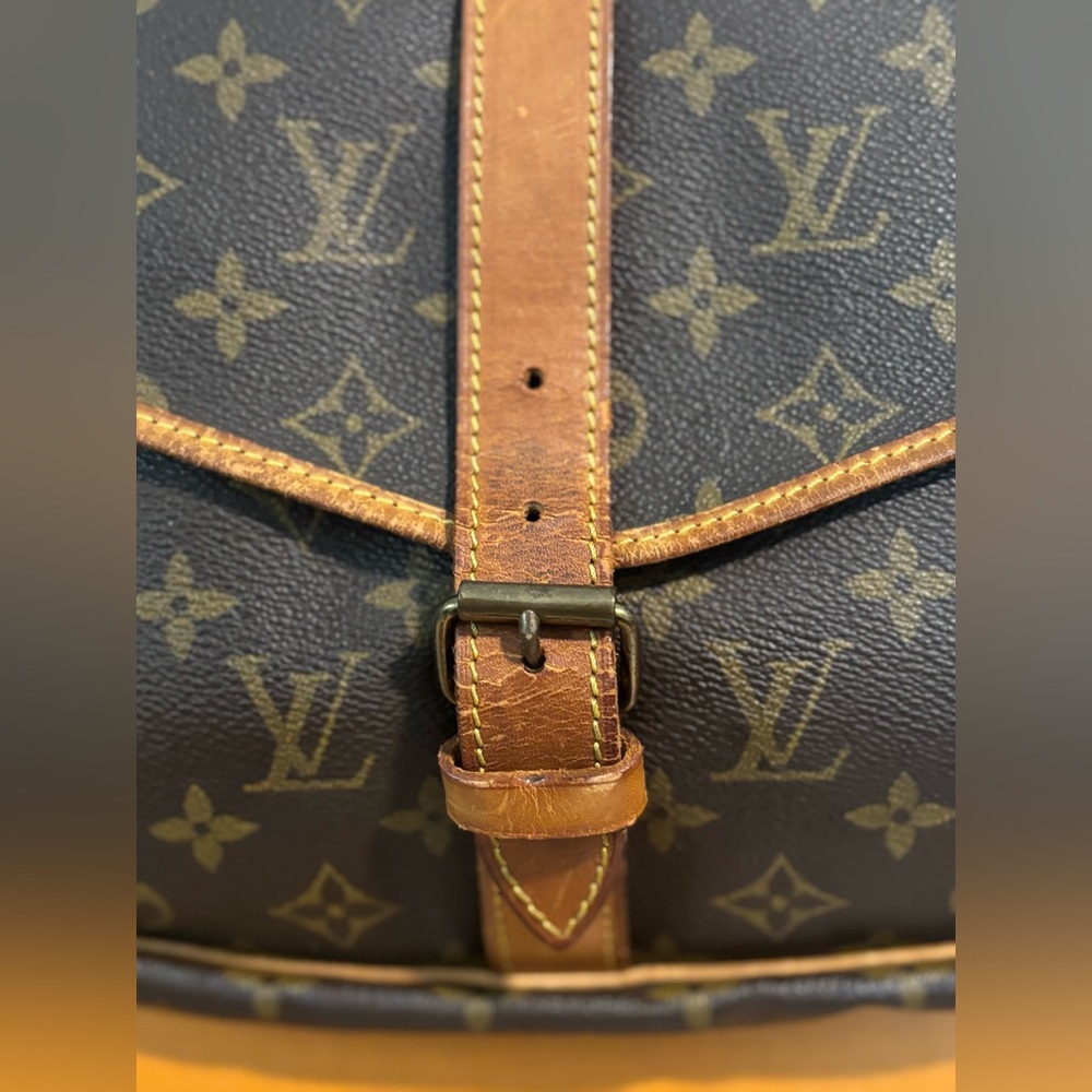 Louis Vuitton Saumur 35 Monogram Canvas Bag w/COA, Box & Dust Bag - Picture 8 of 16